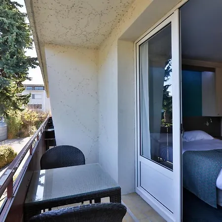 St Jean Hotel 3*